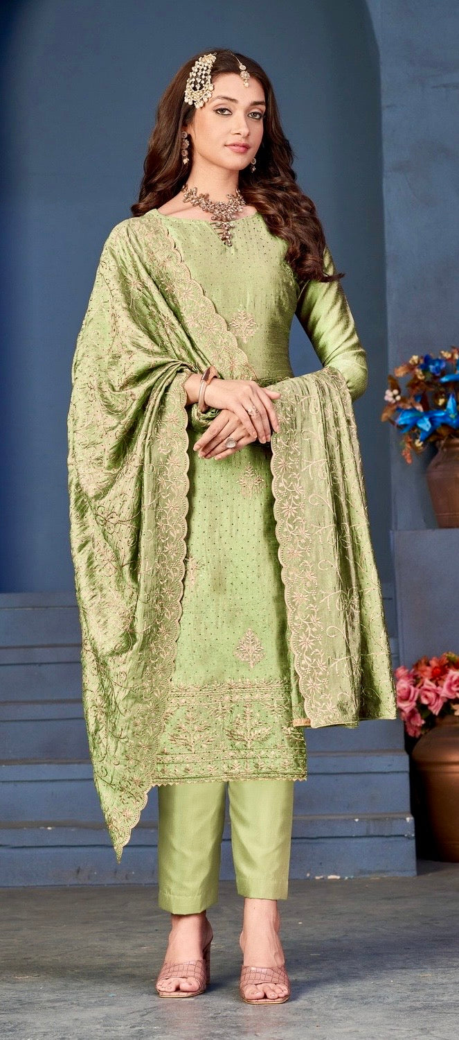 Salwar Kameez & Duppatta. Kinza. Plus Size available.
