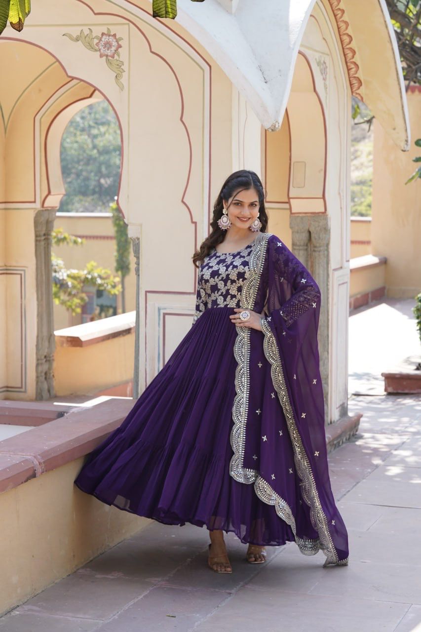 Anarkali Gown & Duppatta. Rani
