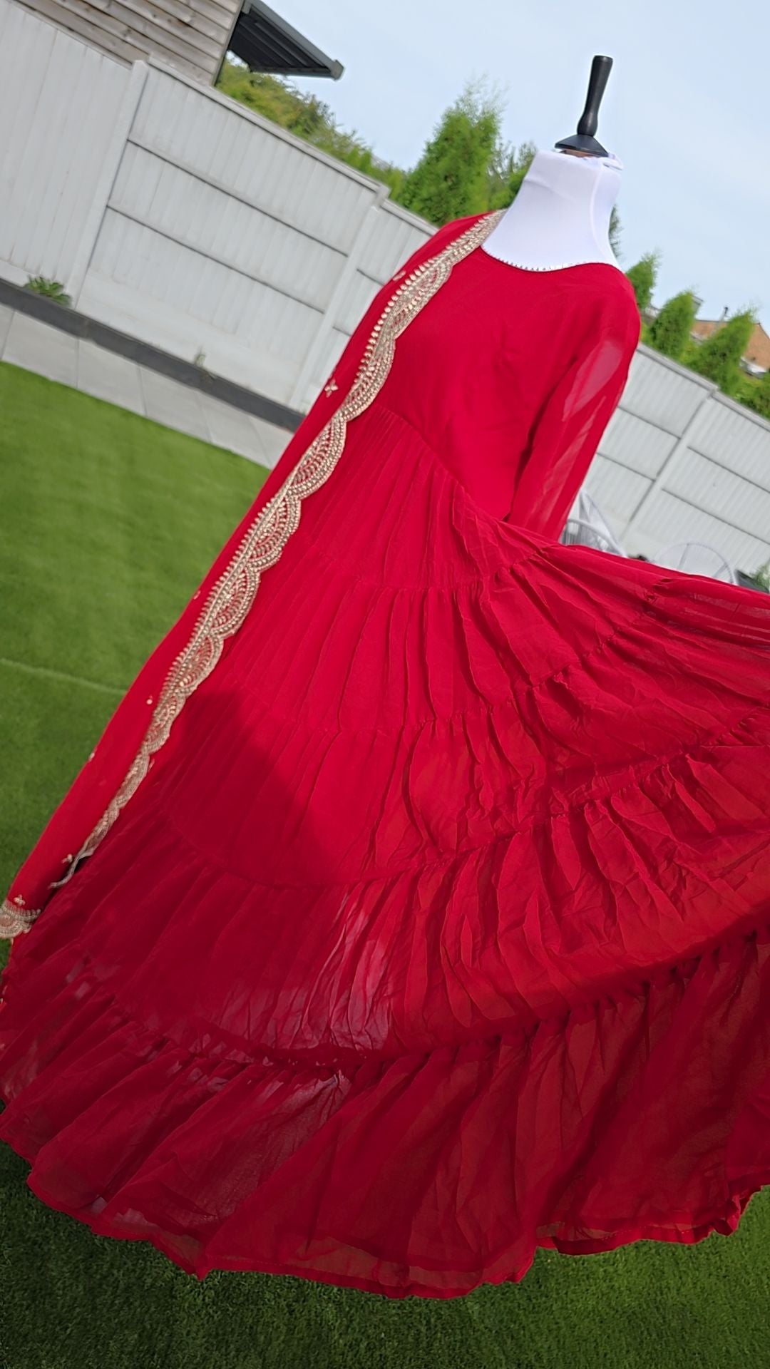 Anarkali Gown & Duppatta. Rani