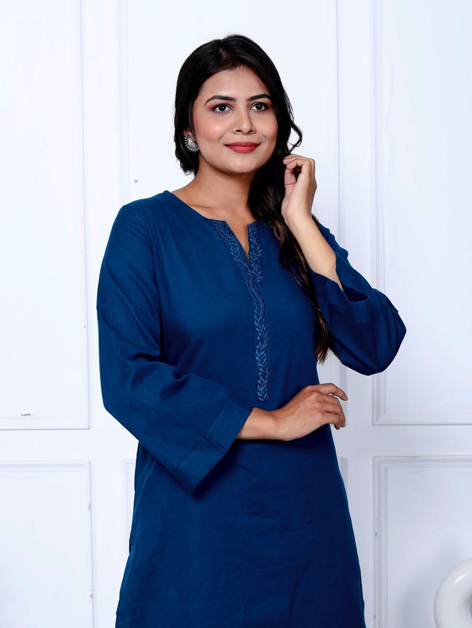 Kameez & Salwar. Dahlia