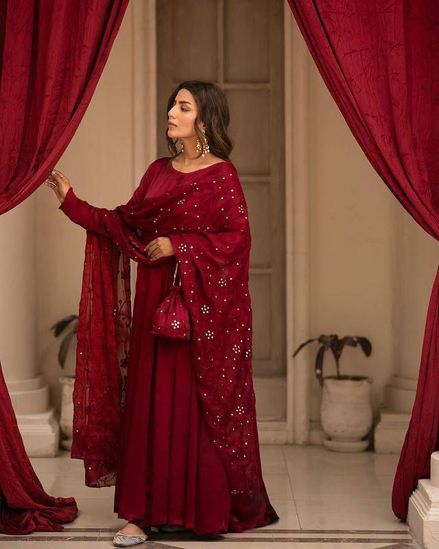 Deep Red Anarkali Duppatta & Potli Bag. Zeenaa