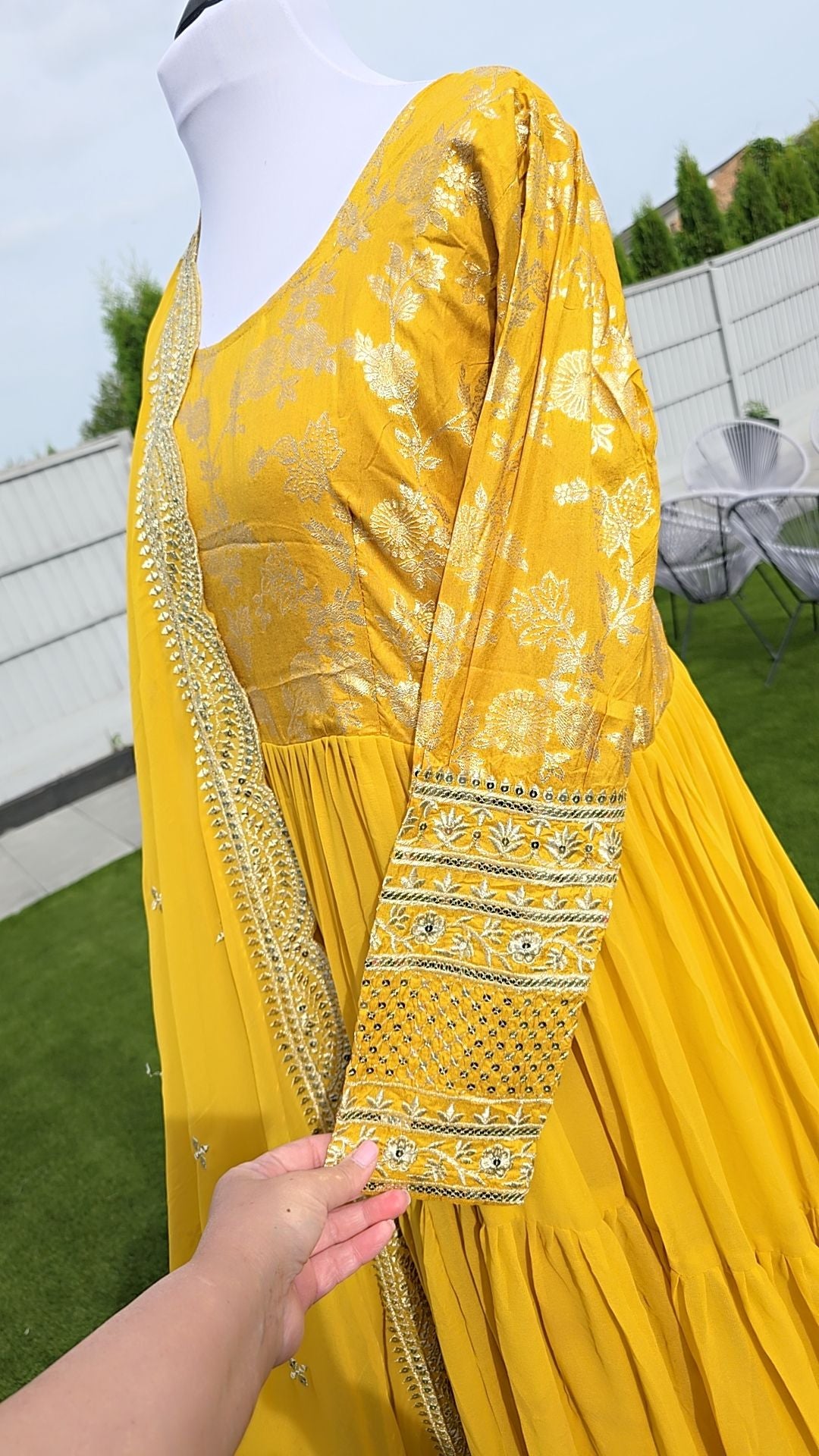 Anarkali Gown & Duppatta. Rani
