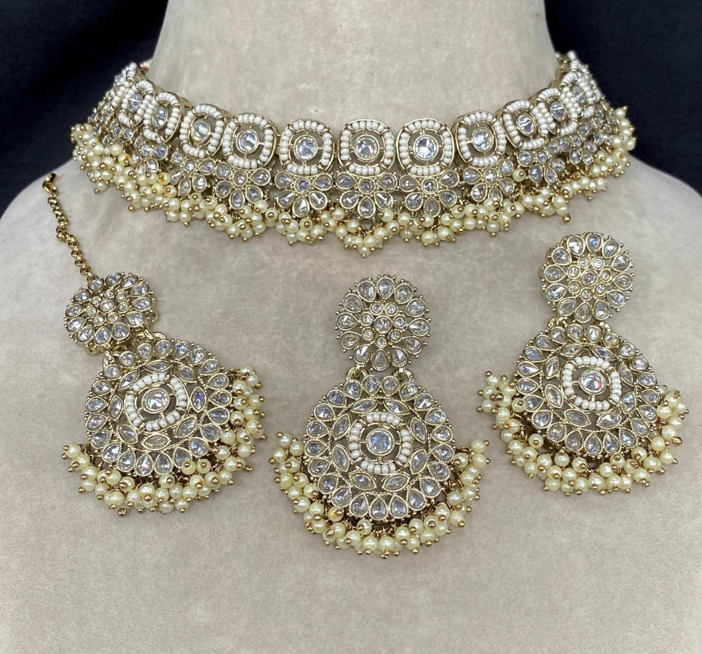 Choker Necklace, Earring & Tikka Pure brass.
