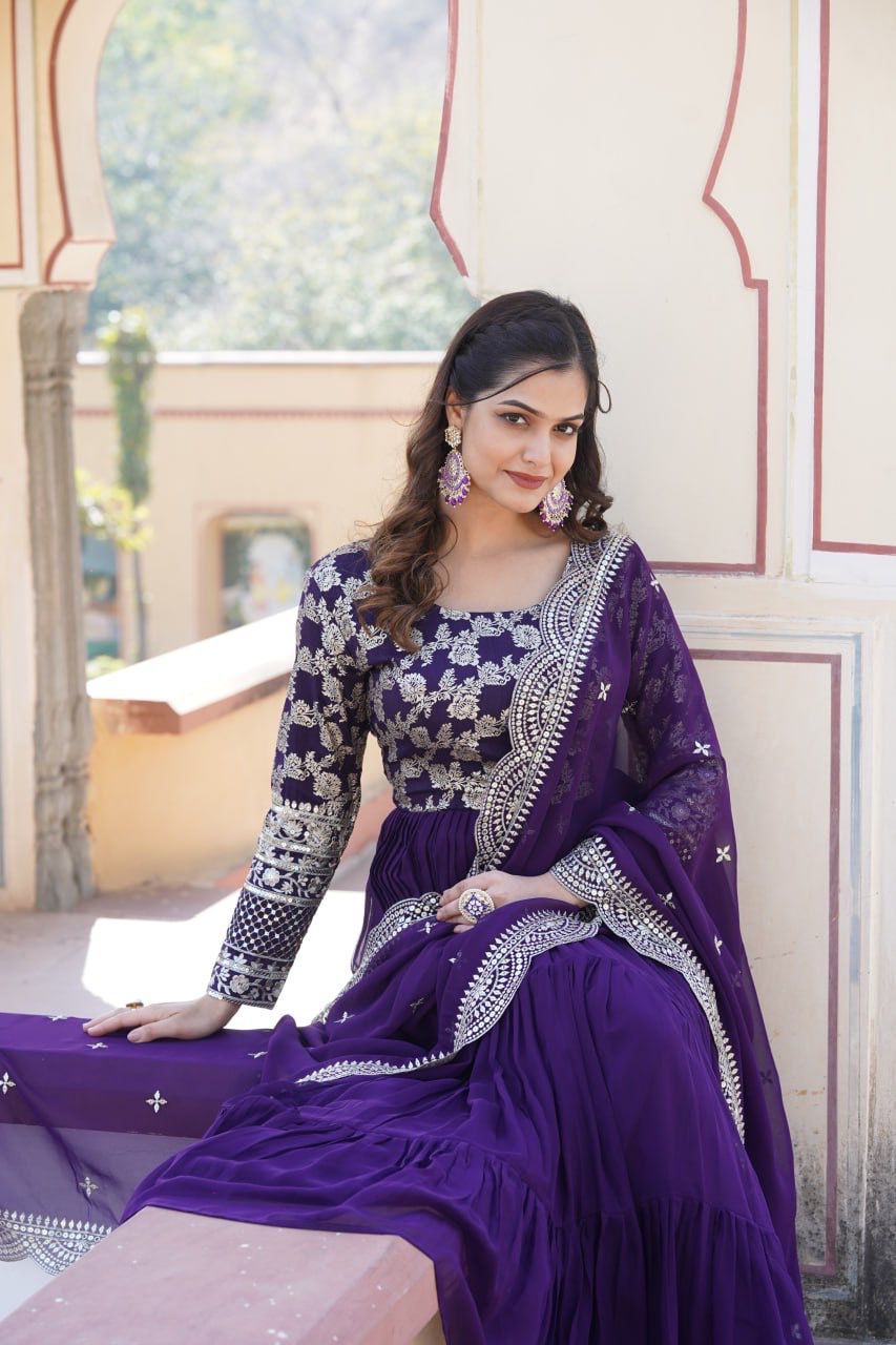 Anarkali Gown & Duppatta. Rani
