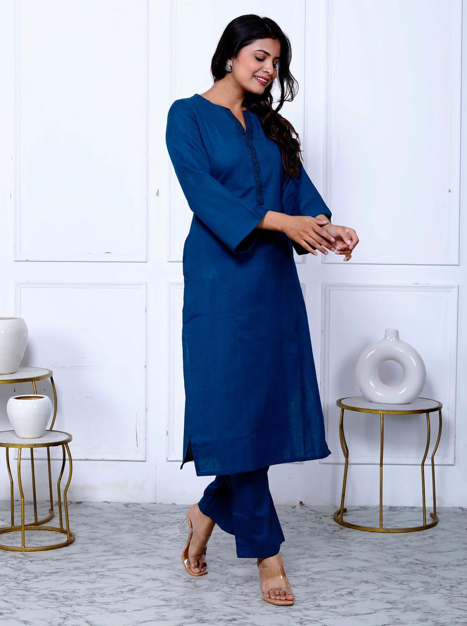 Kameez & Salwar. Dahlia