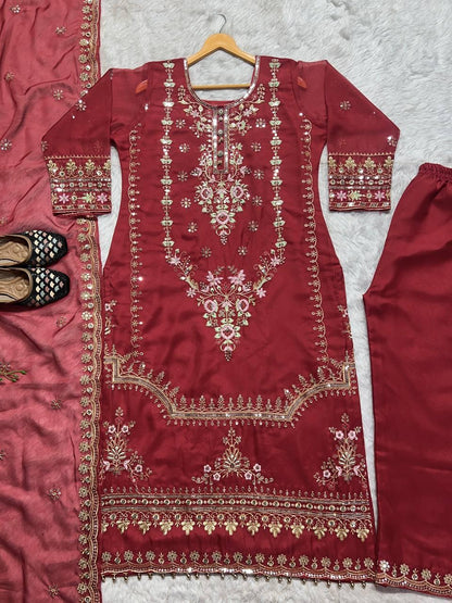 Pakistani Kameez, Salwar & Duppatta. Zara