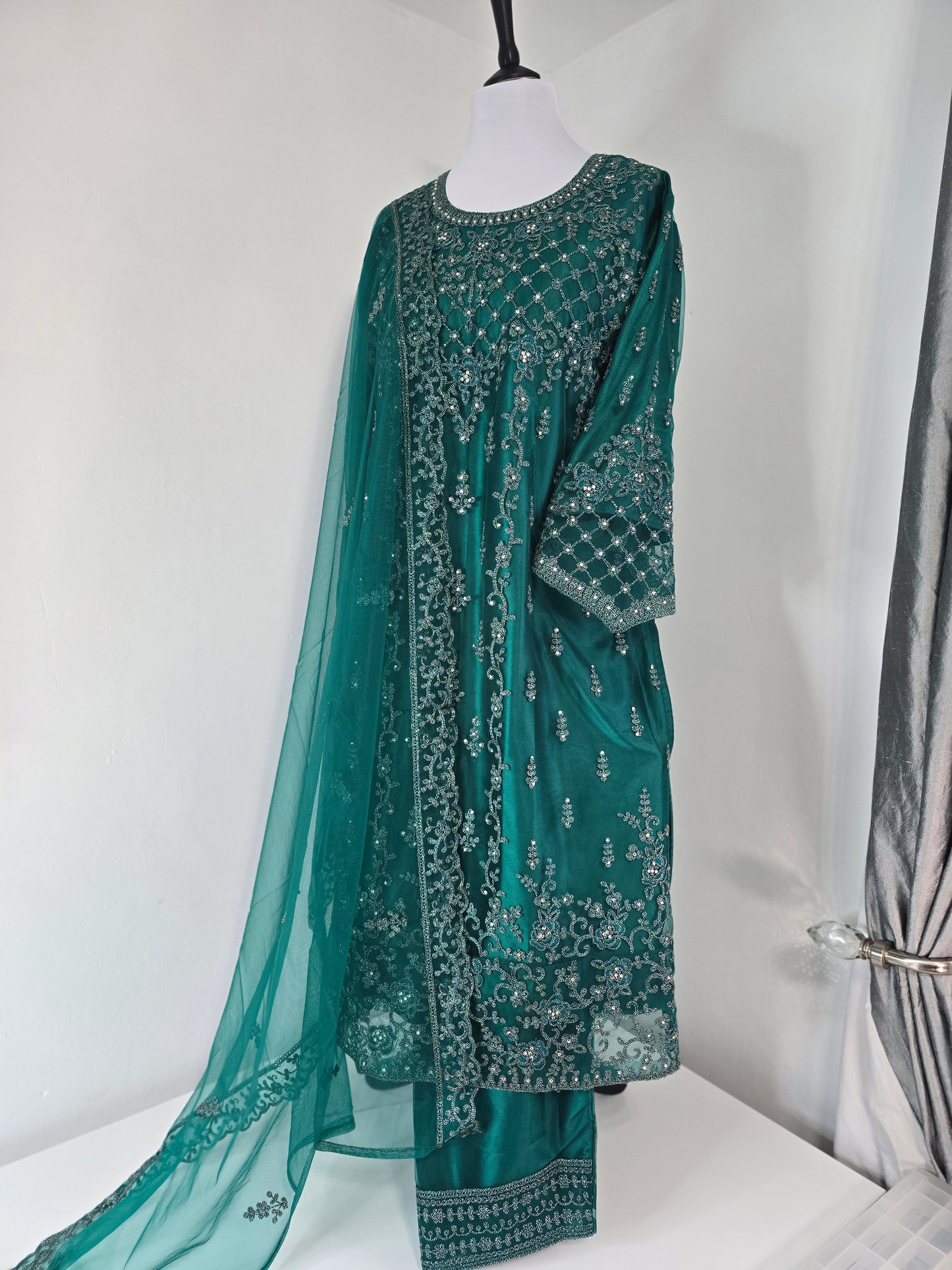 Salwar Kameez &Duppatta. Pakistani, Indian party wear. Fully stitched