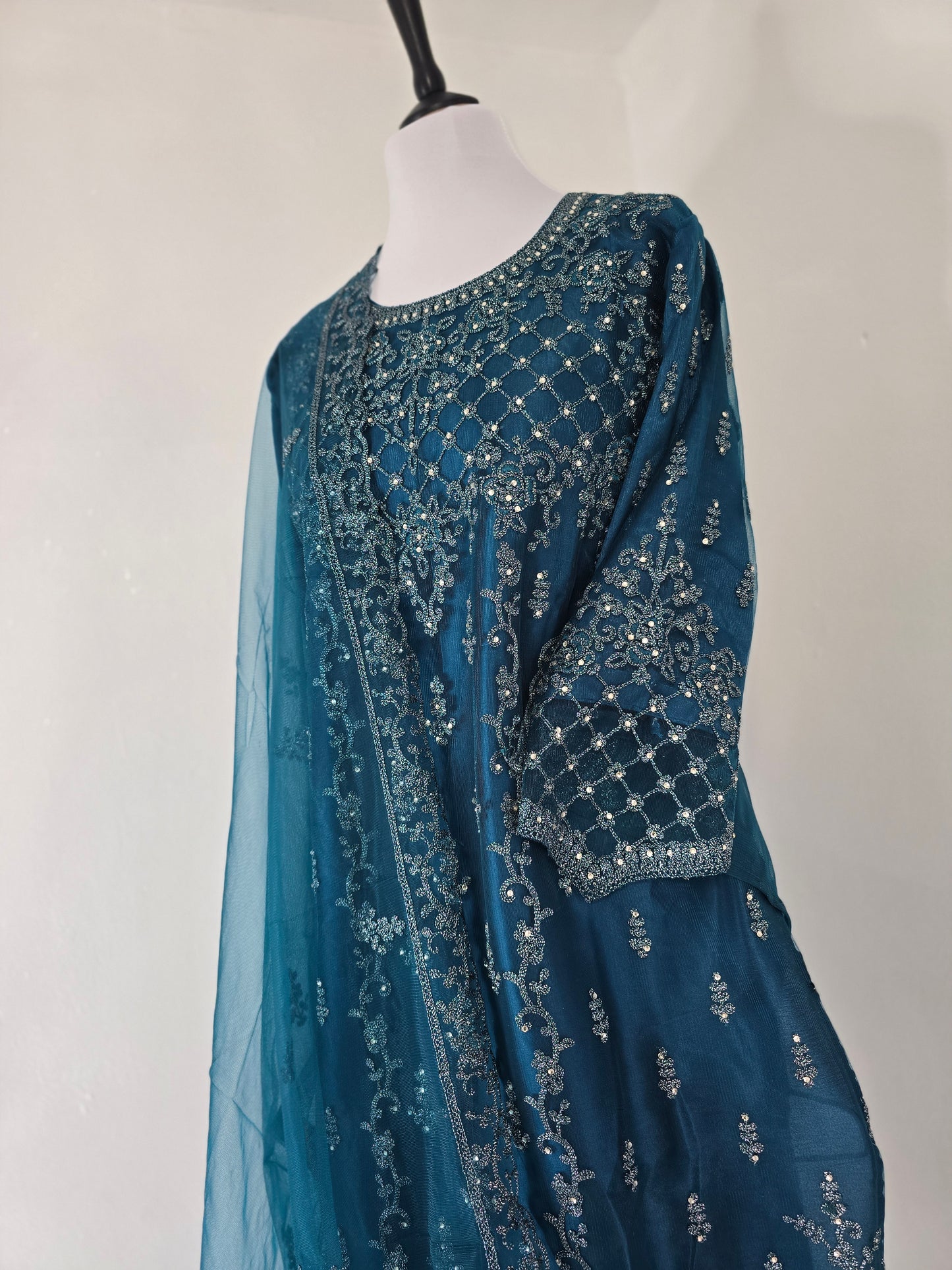 Salwar Kameez &Duppatta. Pakistani, Indian party wear. Fully stitched
