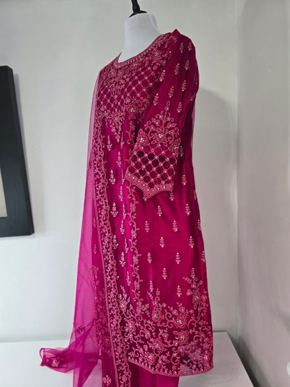 Salwar Kameez &Duppatta. Pakistani, Indian party wear. Fully stitched